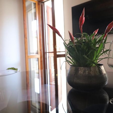 דירות אלגהרו Residencia Pais מראה חיצוני תמונה