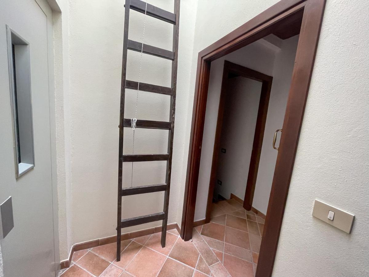 דירות אלגהרו Residencia Pais מראה חיצוני תמונה