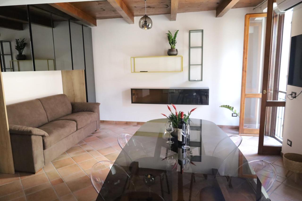דירות אלגהרו Residencia Pais מראה חיצוני תמונה
