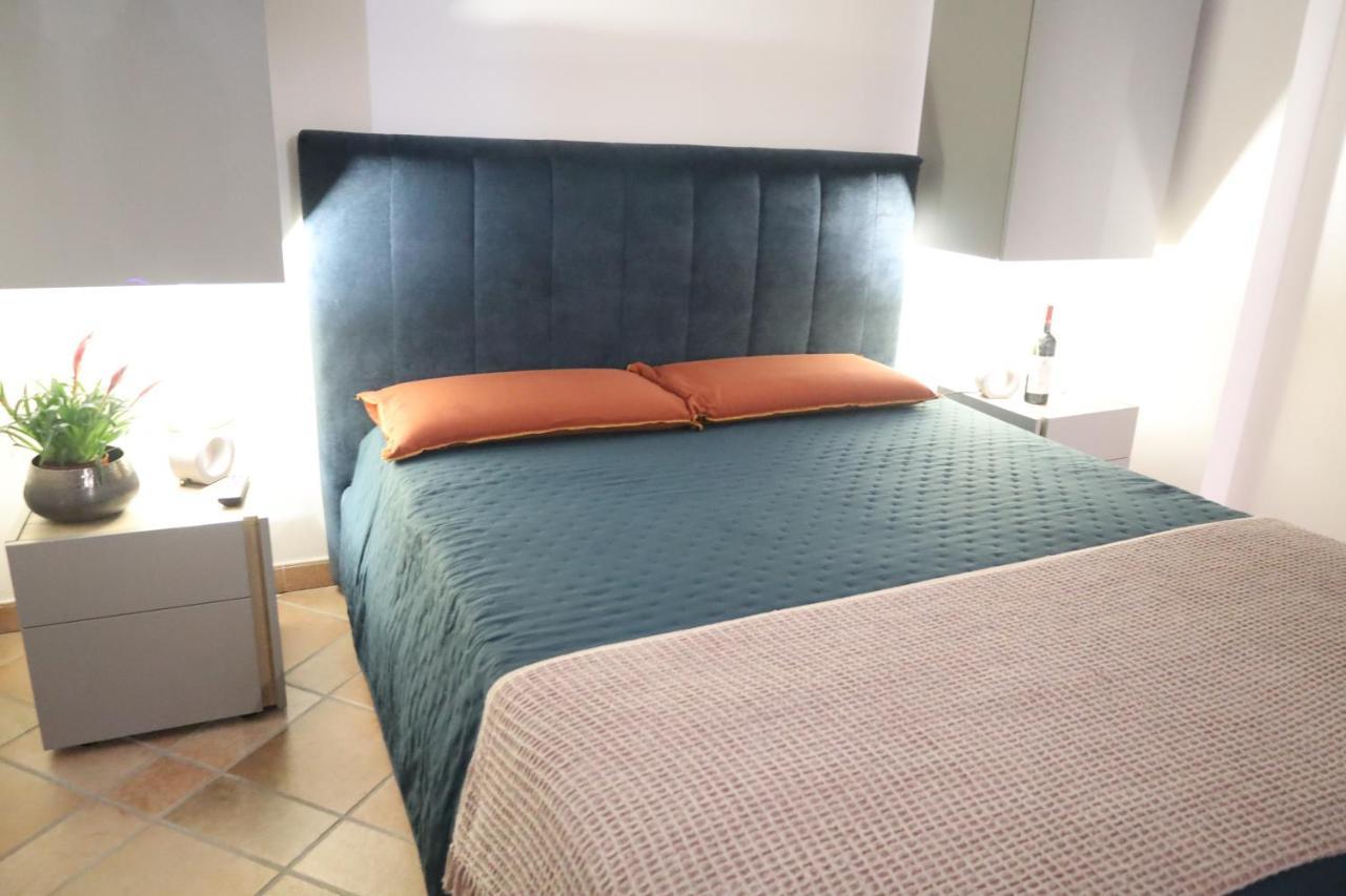 דירות אלגהרו Residencia Pais מראה חיצוני תמונה